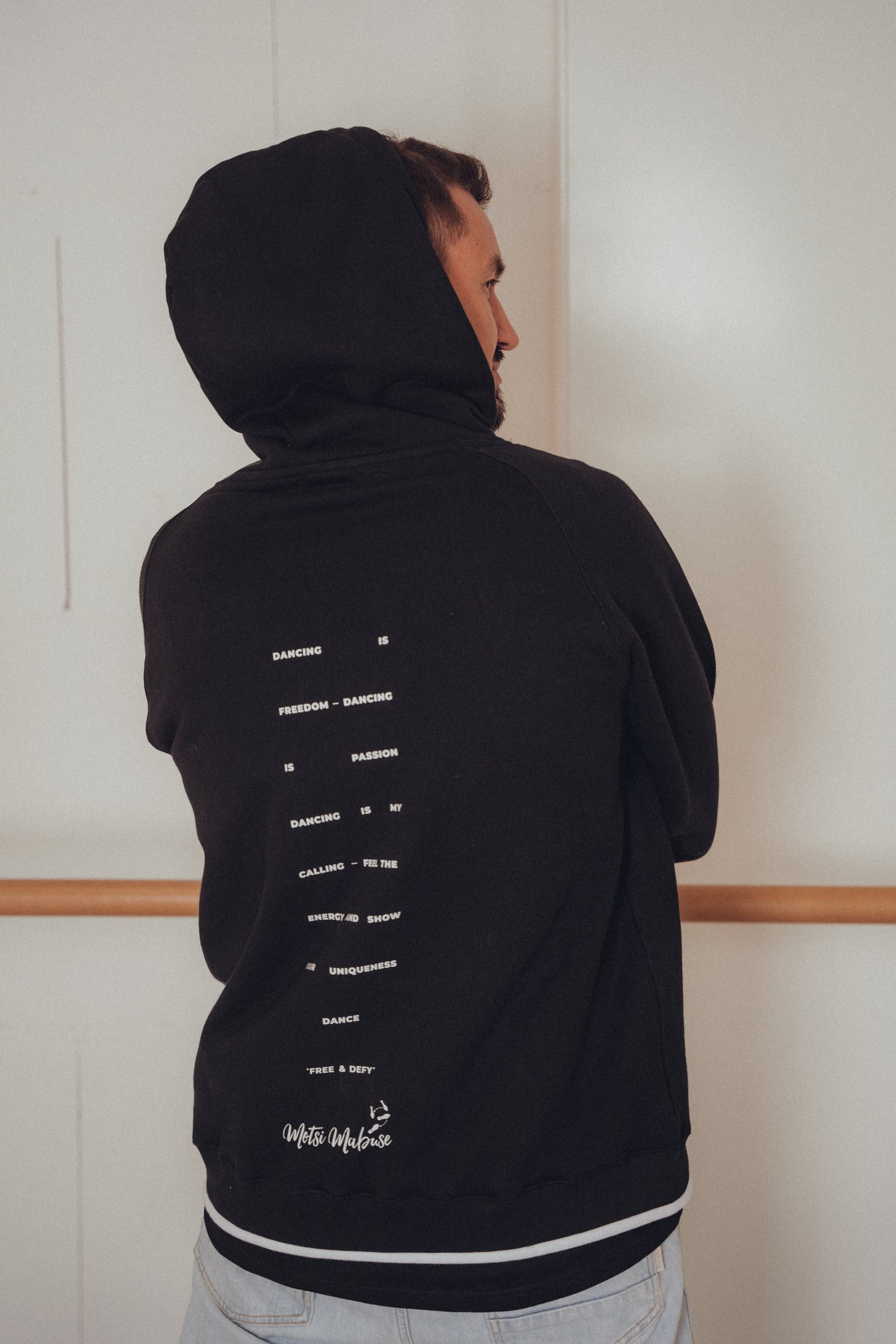MEN HOODIE - BLACK - MOTSI MABUSE TANZSCHULE