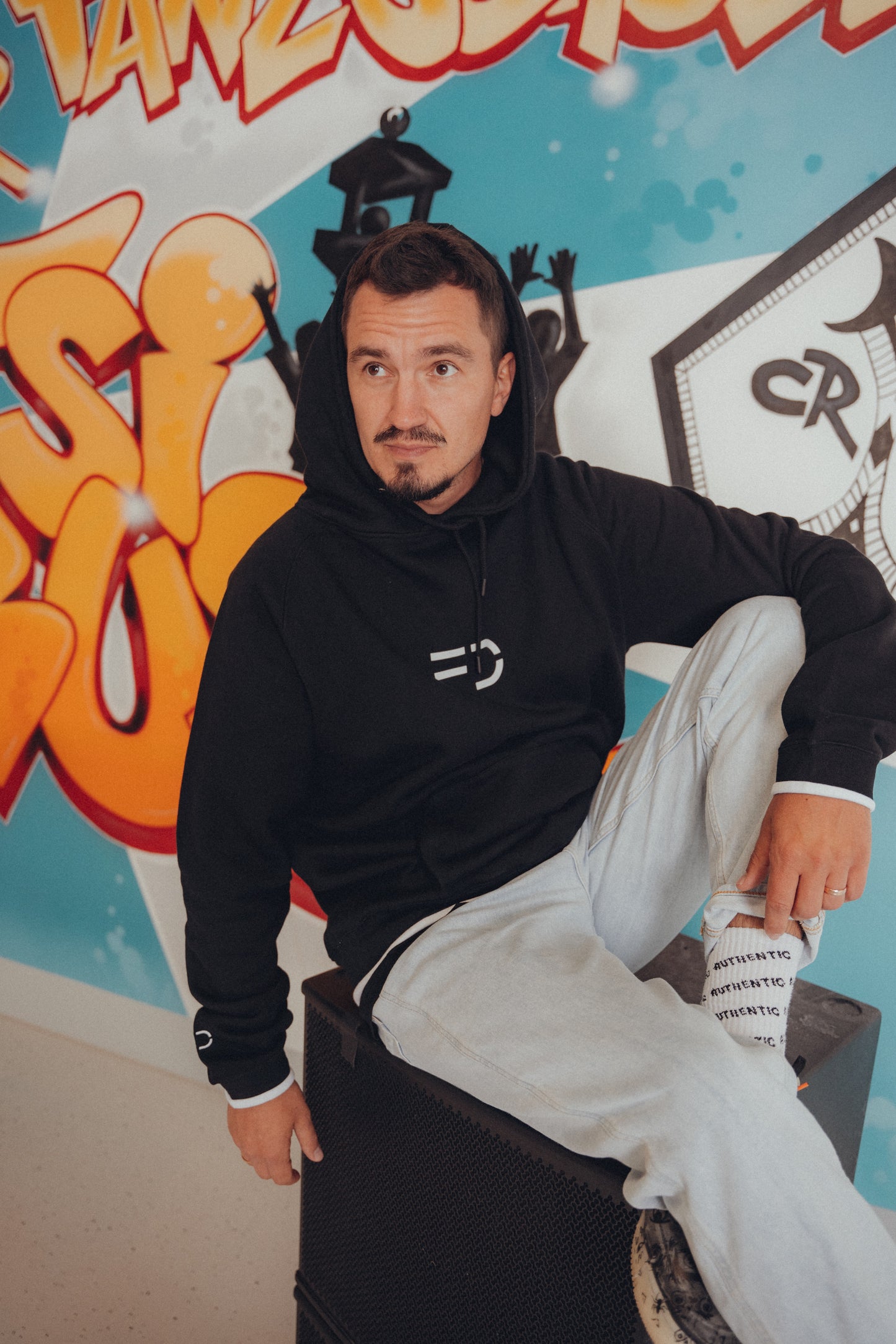 MEN HOODIE - BLACK - MOTSI MABUSE TANZSCHULE