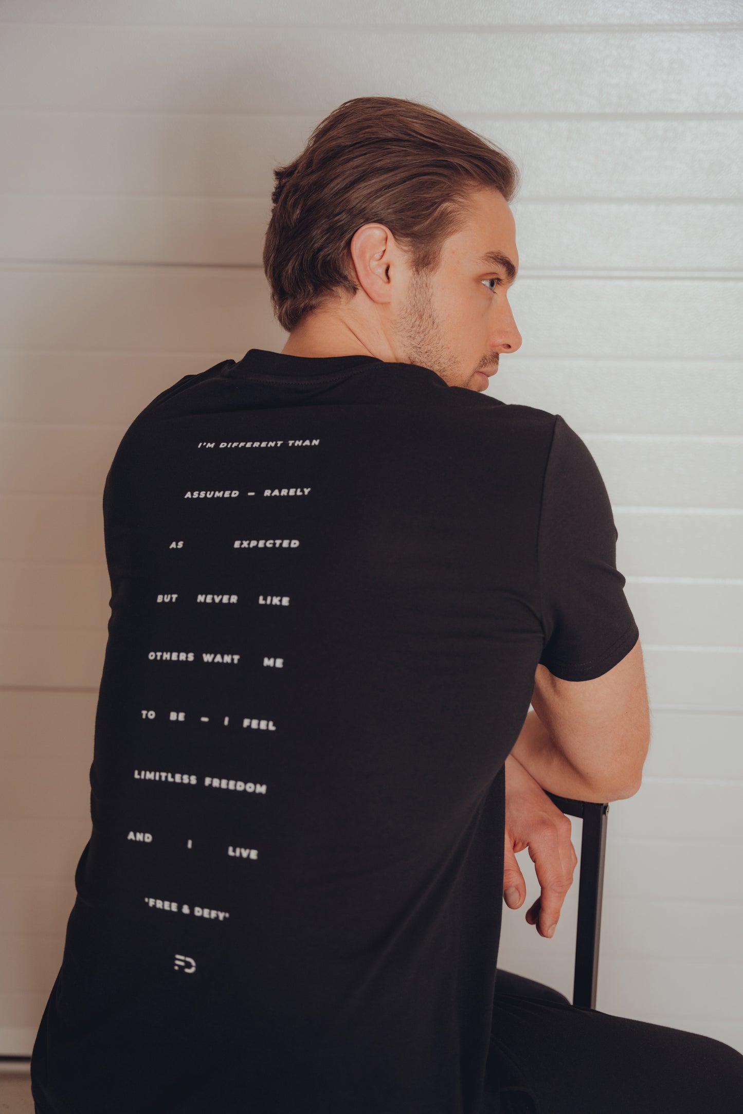 MEN T-SHIRT - BLACK
