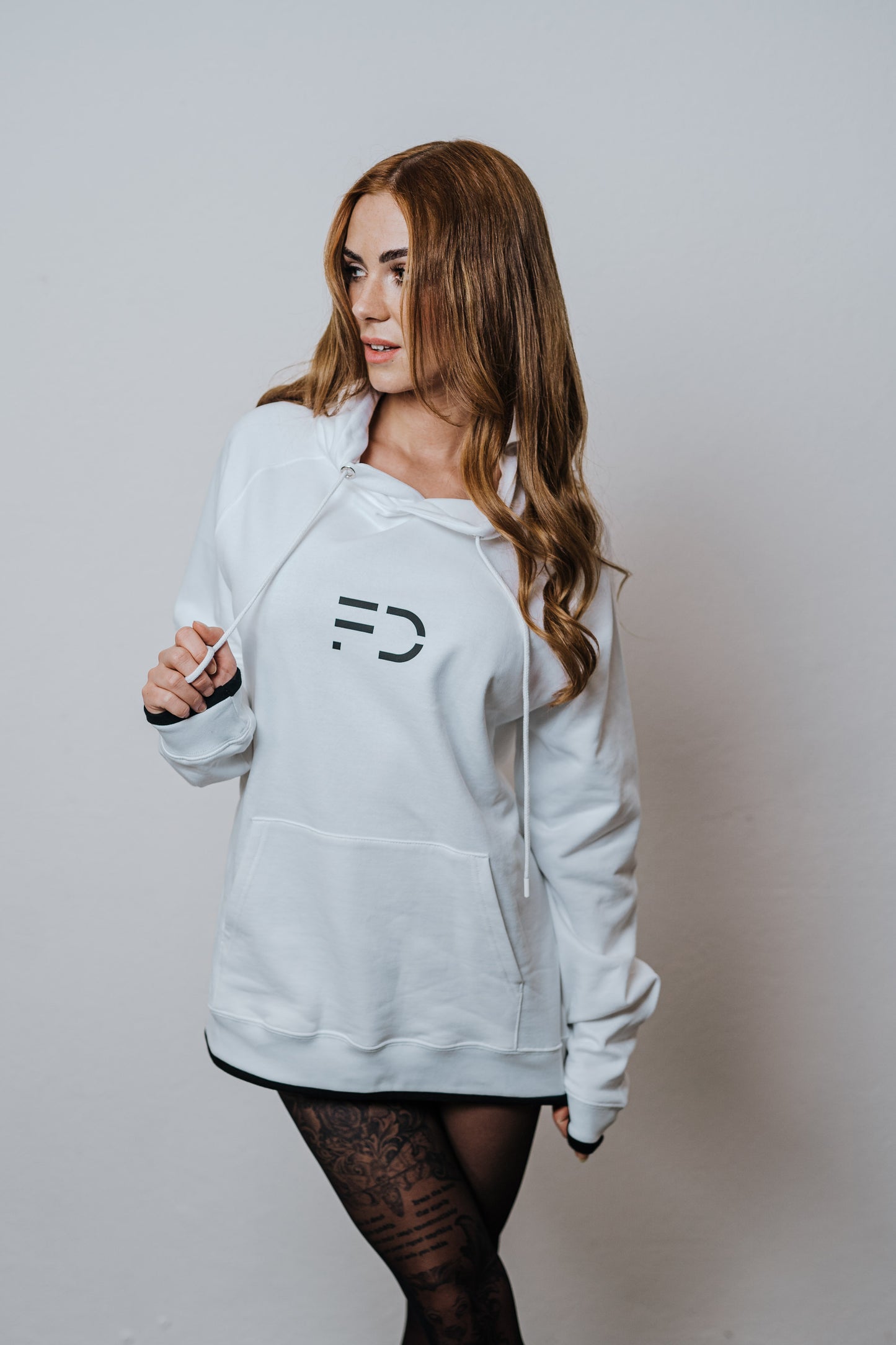 WOMEN HOODIE - WHITE OVERSIZE