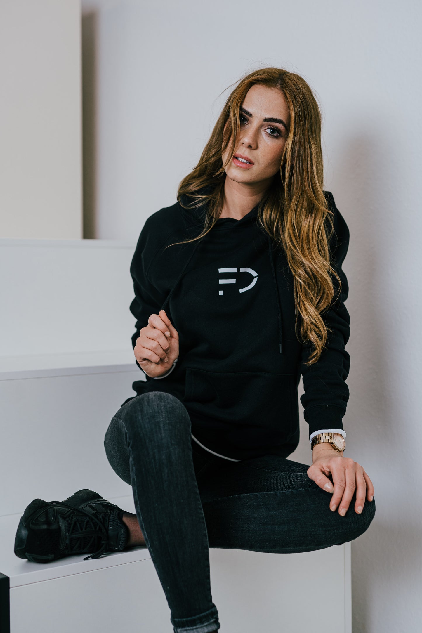 WOMEN HOODIE - BLACK REGULAR