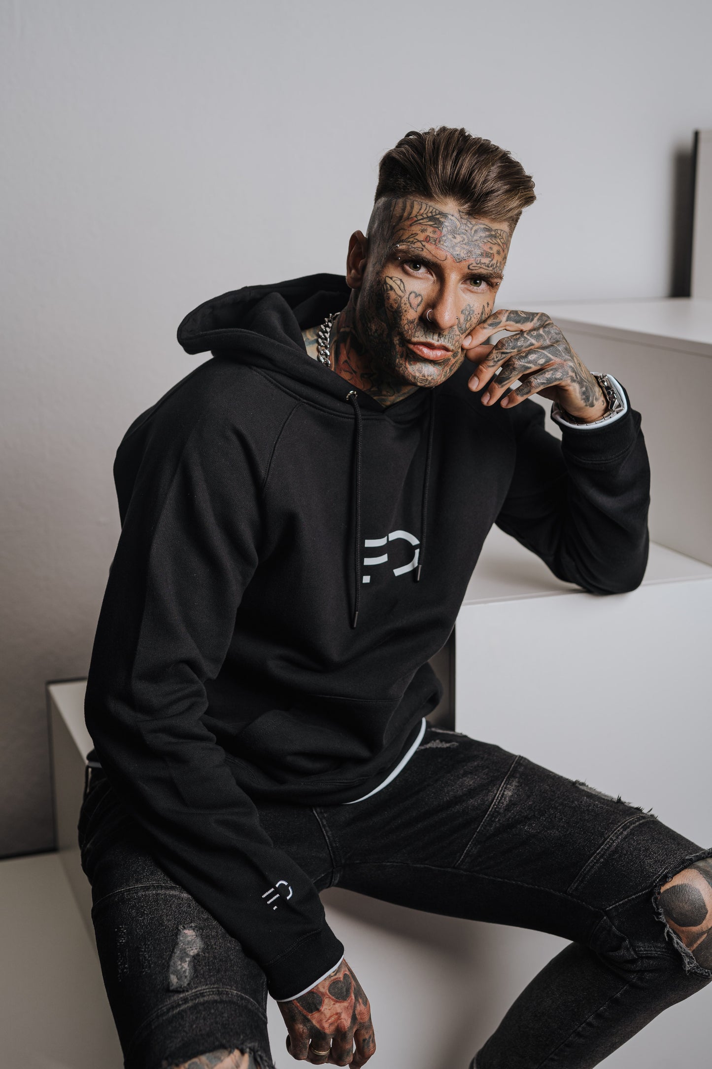 MEN HOODIE - BLACK OVERSIZE